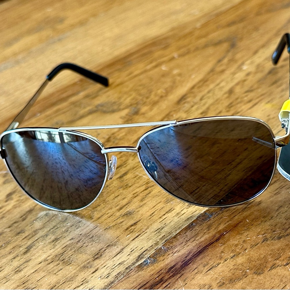 Foster Grant POLARIZED Silver Aviators Sunglasses 100%UV 25631FGX SIL POL 91